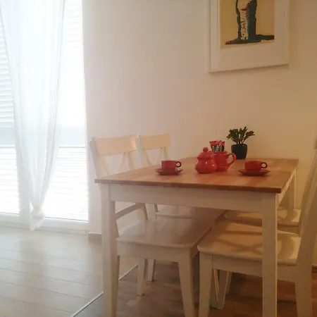 Rosa Apartment *